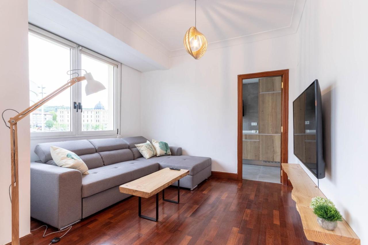Apartamento con vistas al Estadio San Mamés Bilbao Extérieur photo