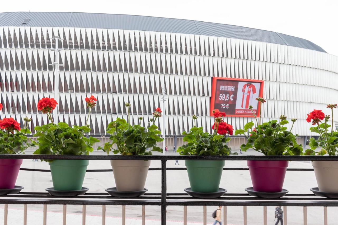 Apartamento con vistas al Estadio San Mamés Bilbao Extérieur photo